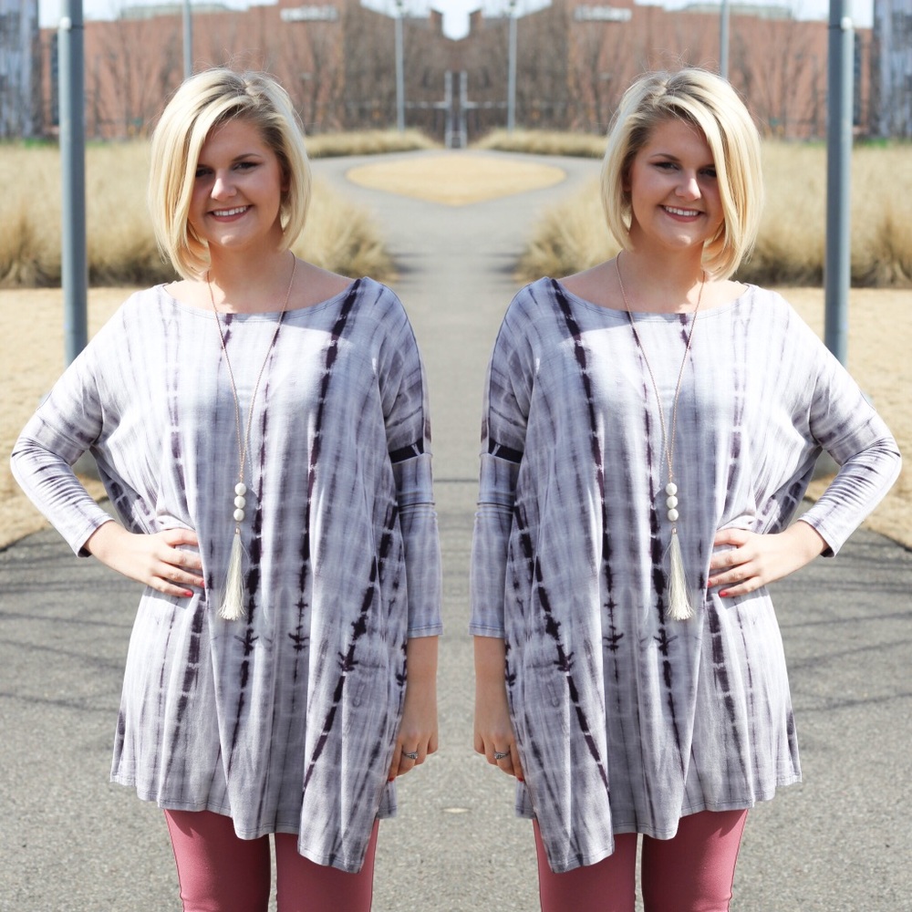 ❌SOLD OUT❌ Gray Tie Dye Long Sleeve Tunic - Picture 1 of 2